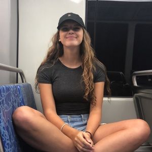 Meet your Posher, Alexandra